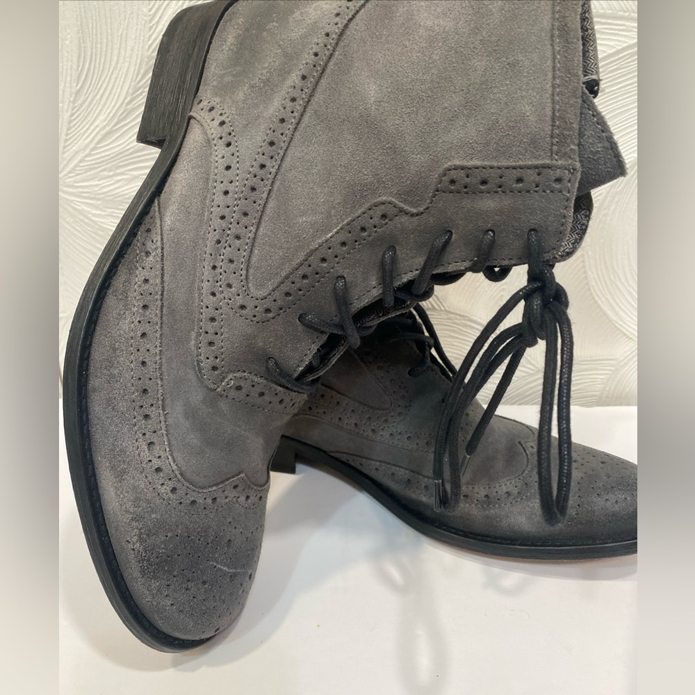 Rogue Wing Tip Gray Ankle Boot Suede Leather Men’s Boots size 9